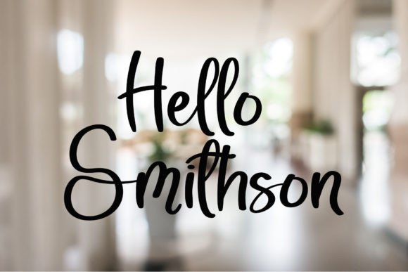 Hello Smithson: A Handwritten Typeface for Editorial Elegance